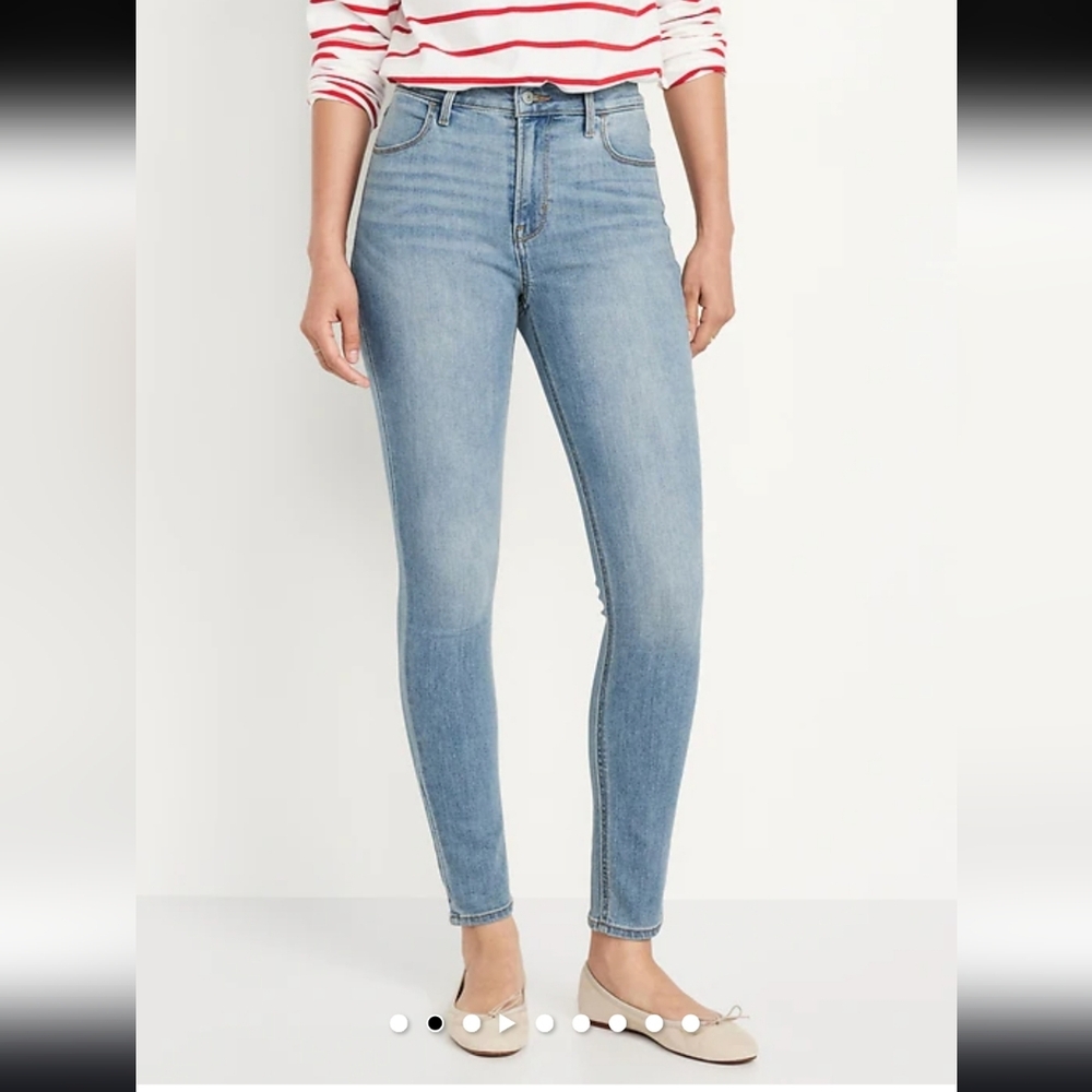 Old Navy High Rise Super Skinny Mom Jeans Vintage Denim Style